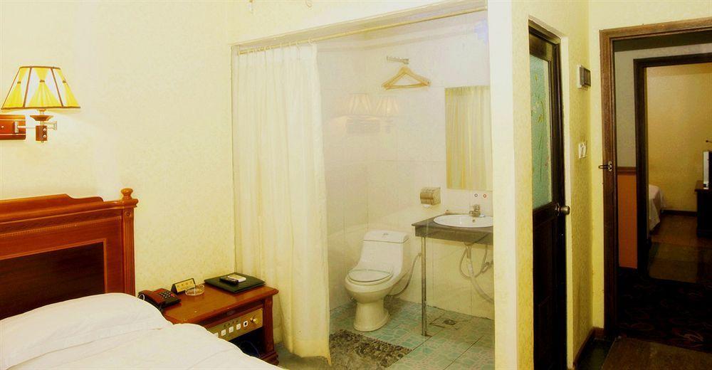 Guangzhou Jingdu Hotel Экстерьер фото