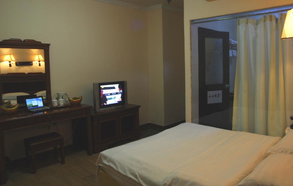 Guangzhou Jingdu Hotel Номер фото